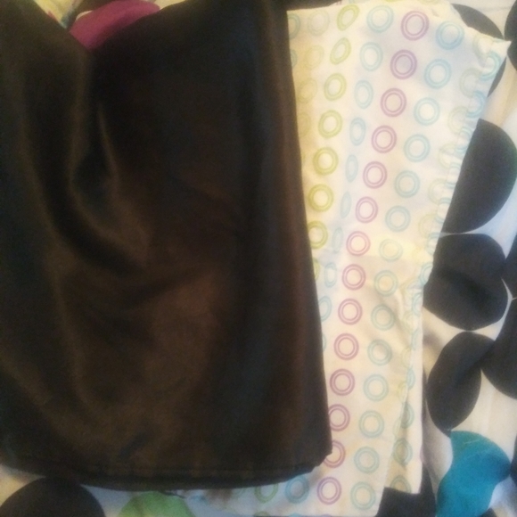 Twin bedding set 10 pc set. - Picture 5 of 5